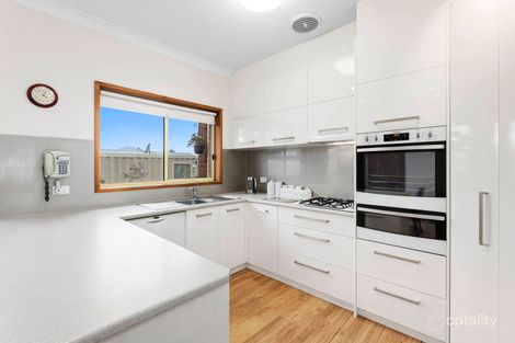 Property photo of 1B Pride Avenue Hamlyn Heights VIC 3215