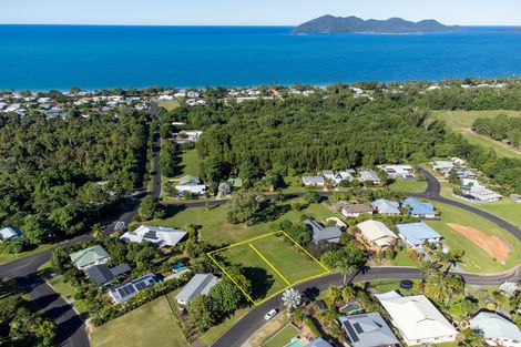 27 Dunkalli Cres, Wongaling Beach, QLD 4852