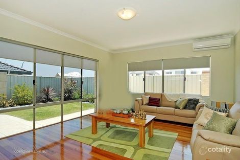 Property photo of 19 Masthead Close Jindalee WA 6036