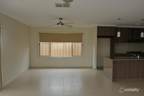 Property photo of 8 Badcoe Avenue Wodonga VIC 3690