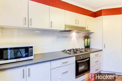 Property photo of 49 Tomasetti Crescent Narre Warren VIC 3805