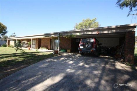 25 Maldon Rd, Mckenzie Hill, VIC 3451