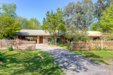 Property photo of 8-10 Francis Street Porepunkah VIC 3740