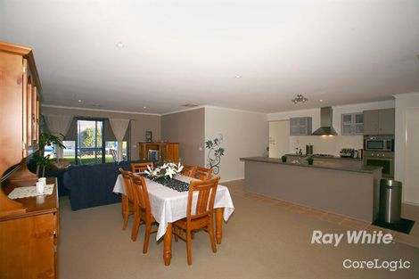 Property photo of 43 Bradford Drive Cranbourne East VIC 3977