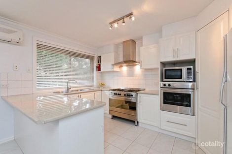 Property photo of 3 Sutherland Way Roxburgh Park VIC 3064