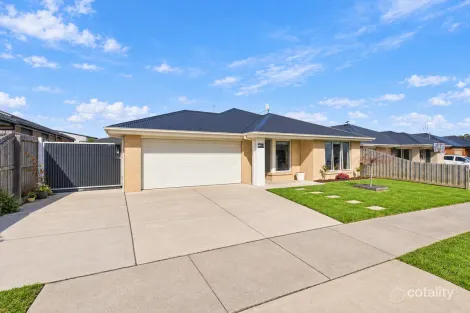 Property photo of 37 Ridge Boulevard Yinnar VIC 3869