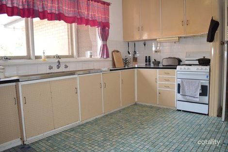 Property photo of 228 East Boundary Road Bentleigh East VIC 3165