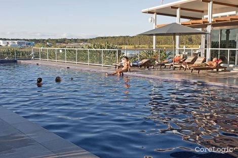 Property photo of 12 Beacon Lane Hope Island QLD 4212