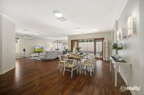 Property photo of 2 Cook Street Caroline Springs VIC 3023