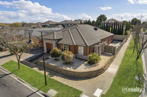 Property photo of 2 Cook Street Caroline Springs VIC 3023