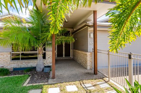 Property photo of 32 Wyara Close Clinton QLD 4680