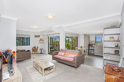 33/2 Molloy Prom, Joondalup, WA 6027
