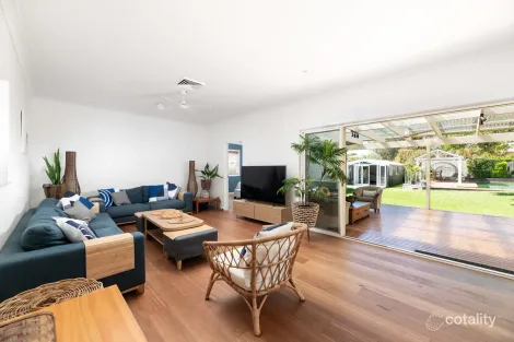 Property photo of 136 Ridge Road Engadine NSW 2233