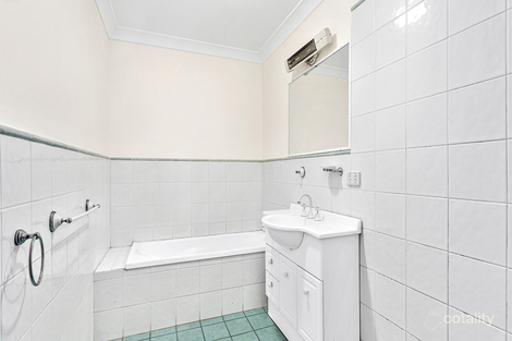 Property photo of 2/19 Atchison Street Wollongong NSW 2500