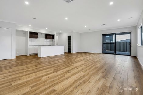 Property photo of 18 Erasmus Avenue Craigieburn VIC 3064