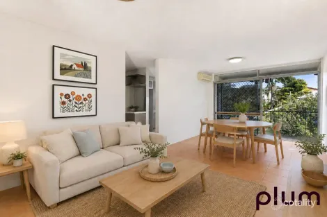 2/15 Newcross St, Indooroopilly, QLD 4068