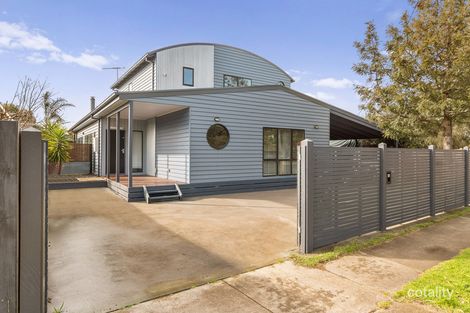 98 Railway Pde, Seaford, VIC 3198