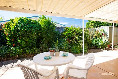 1/100 Amarina Ave, Mooloolaba, QLD 4557