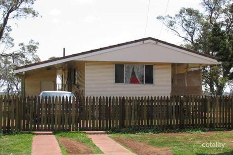 23 Milligan St, Oakey, QLD 4401