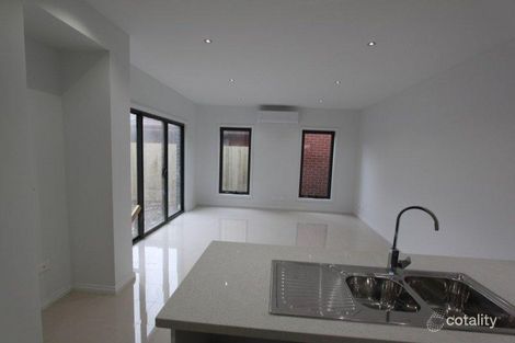 Property photo of 2/60 Fairbairn Road Sunshine West VIC 3020