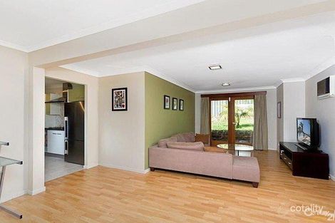 Property photo of 2 Letitia Close Green Point NSW 2251