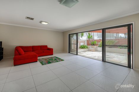 Property photo of 23 Azienda Place Bridgeman Downs QLD 4035