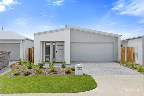 Property photo of 32 Lindeman Crescent Banya QLD 4551