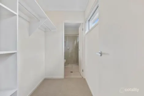Property photo of 32 Lindeman Crescent Banya QLD 4551