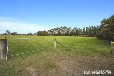 Property photo of 86 Pestells Lane Meroo Meadow NSW 2540