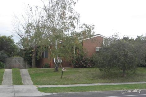 52 Essex Park Dr, Endeavour Hills, VIC 3802