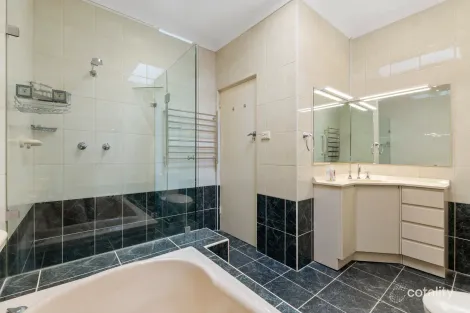 Property photo of 7 Cresta Close St Ives NSW 2075