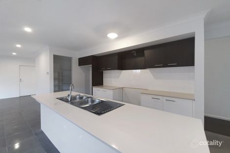 5 Stockade Way, Aintree, VIC 3336