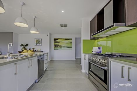 Property photo of 18 Sunnybank Drive Point Cook VIC 3030