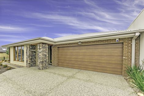 Property photo of 18 Sunnybank Drive Point Cook VIC 3030