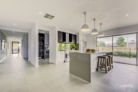Property photo of 18 Sunnybank Drive Point Cook VIC 3030