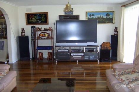 Property photo of 9 Cheviot Road Keysborough VIC 3173