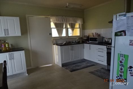 Property photo of 10 Bates Court Jacana VIC 3047