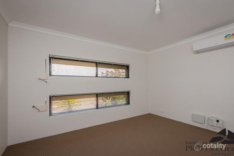 Property photo of 2 Glenfin Street Utakarra WA 6530