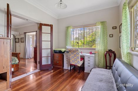 Property photo of 527 Cavendish Road Coorparoo QLD 4151