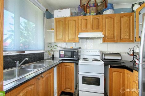 Property photo of 9 Alcoomie Crescent Koonawarra NSW 2530