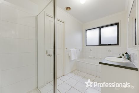Property photo of 99B Bellara Drive Croydon VIC 3136