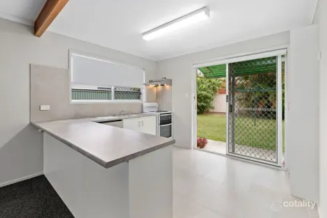 Property photo of 1/16 Warrie Close Paradise Point QLD 4216