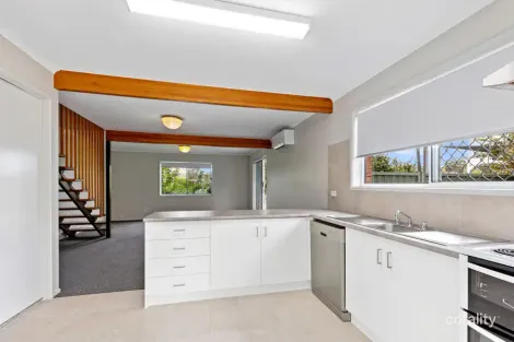 Property photo of 1/16 Warrie Close Paradise Point QLD 4216