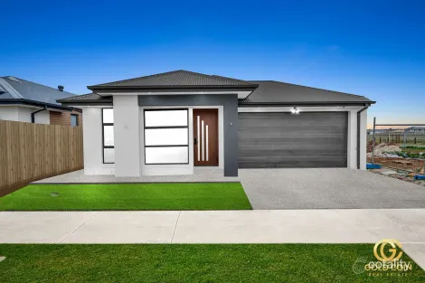 Property photo of 7 Tipperary Drive Rockbank VIC 3335