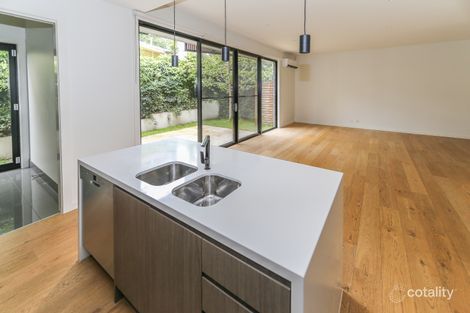 Property photo of 2/1 Collings Street Camberwell VIC 3124