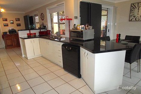 Property photo of 8 Deakin Close Gracemere QLD 4702