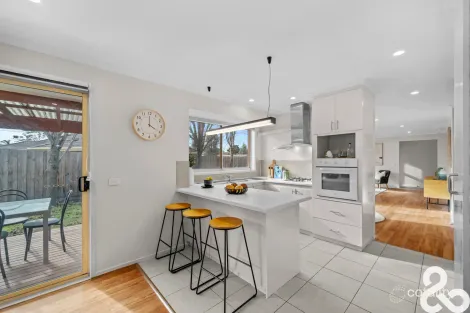Property photo of 29 Halter Crescent Epping VIC 3076