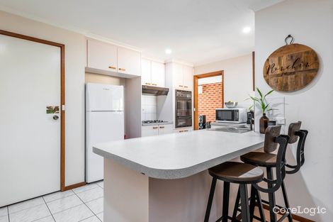 Property photo of 4 Walker Crescent Jerrabomberra NSW 2619