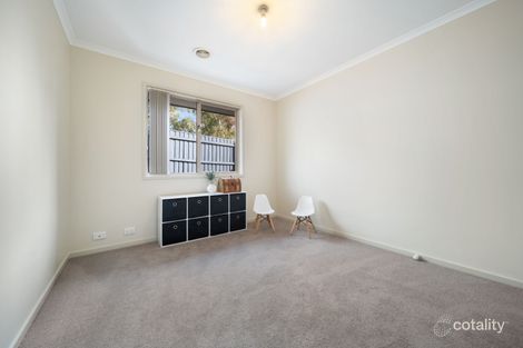 Property photo of 8 Banyule Grove Conder ACT 2906