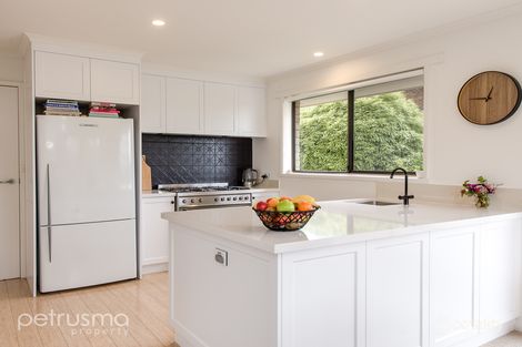 Property photo of 11 Tulloch Court Lindisfarne TAS 7015